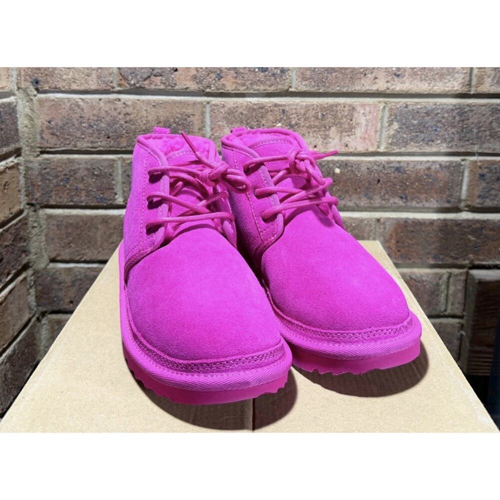 NEW UGG Neumel II Boots Grade School Pink 1017320K Size 6Y / Women's 7 - Picture 2 of 7